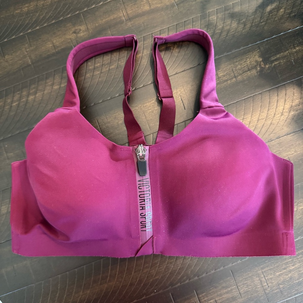 Victoria’s Secret Knockout Front-Close Maximum Support Sports Bra-34C